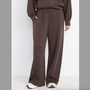 Gap Dark Brown Wide Leg Sweatpants in Size SP